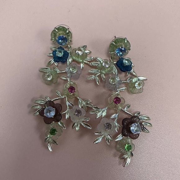 Nicola Bathie Belgravia chinoiserie vine earrings - Picture 3 of 5